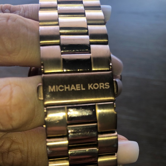 Michael Kors watch - Picture 2 of 4